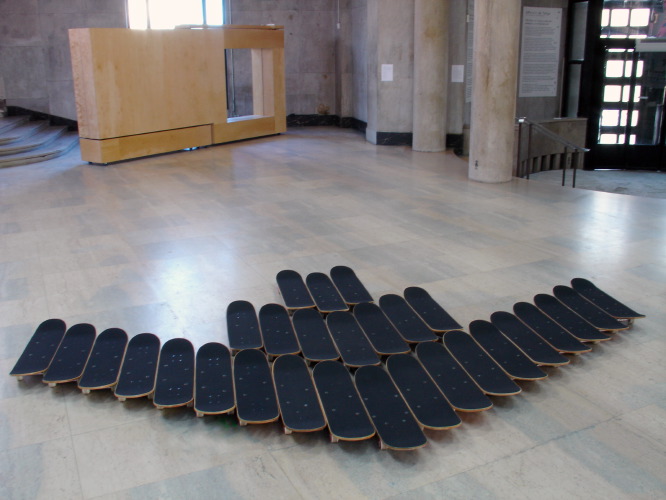 installation view at Palais de Tokyo, Paris - 2004