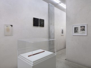 exhibition view at Car drde, Bologna