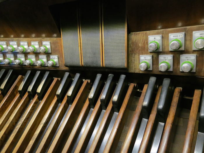recording the sounds of the organ