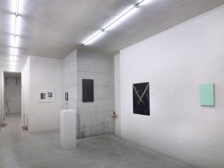 exhibition view at Car drde, Bologna